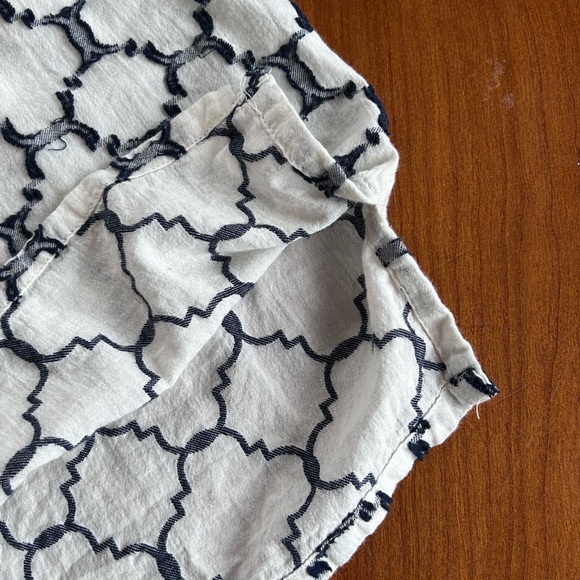 LOFT Navy and White Geometric Blouse - Picture 4 of 6